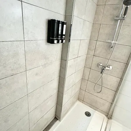 Completo Junto A La Playa Apartment *