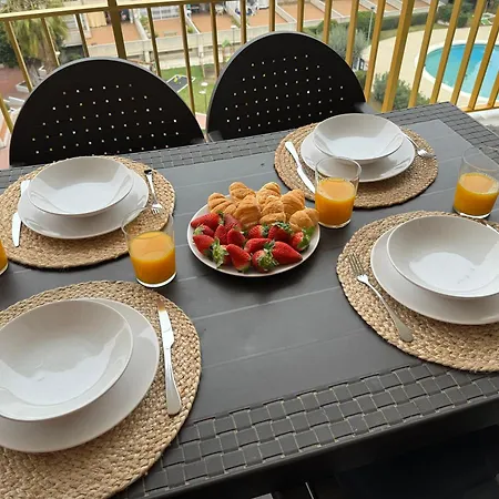 Completo Junto A La Playa Apartment *