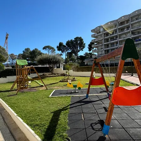 Apartment Completo Junto A La Playa