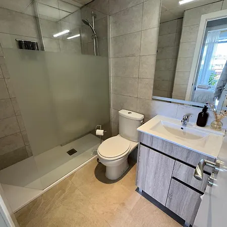 Apartment Completo Junto A La Playa